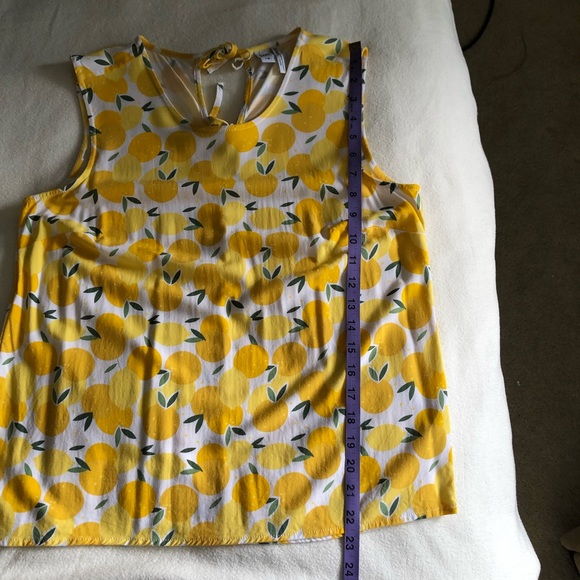 🍋 Lemon sleeveless top - Twik from Simons - size large 🍋 - Picture 10 of 16